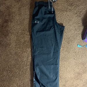 Under Armour heat gear pants size L